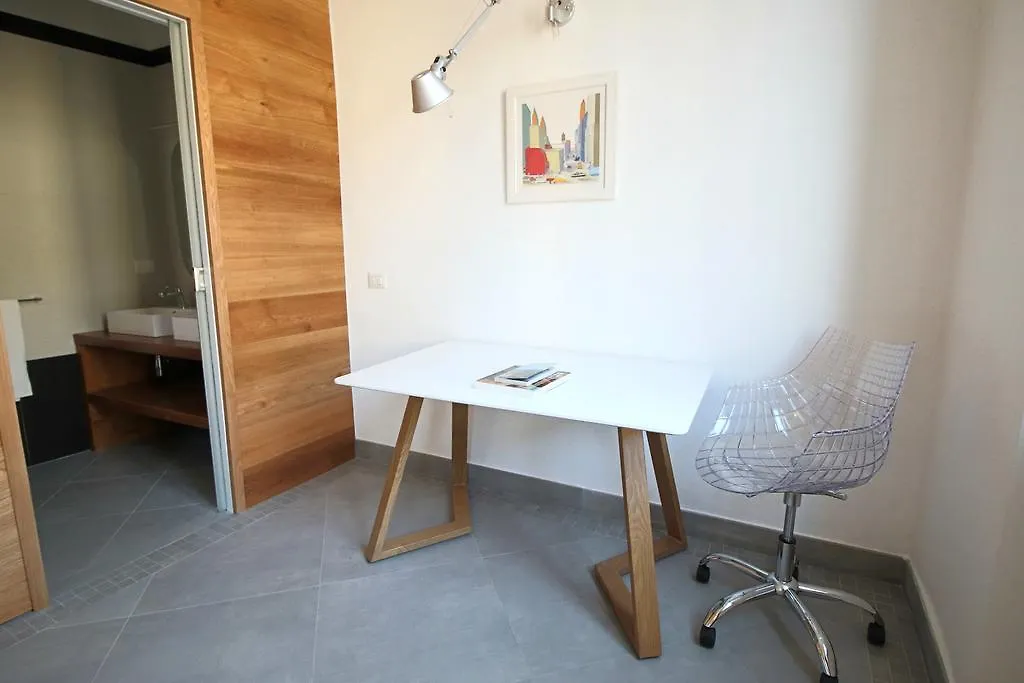 Cavour48 Affittacamere Florence Guest house